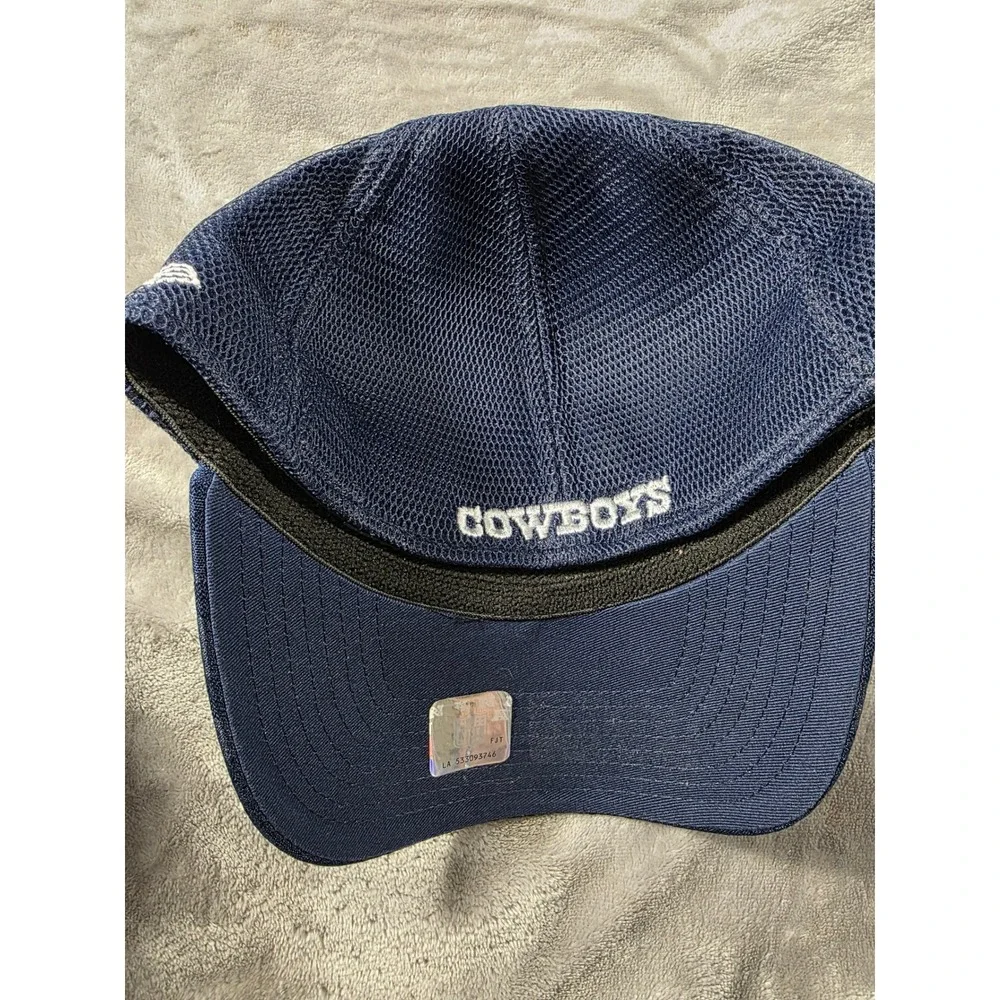 New Era Dallas Cowboys Hat Men Small/Medium Navy Camo 39THIRTY Mesh Stretch Fit